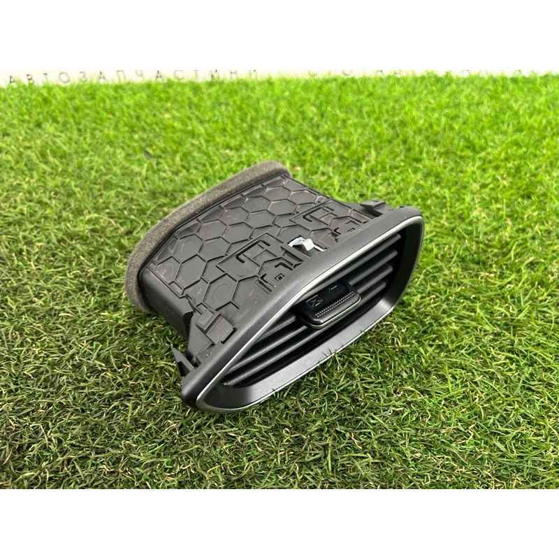 Дефлектор воздуховода (салон) Hyundai Santa Fe TM 2019 2.4GDI 97490S2000VCS