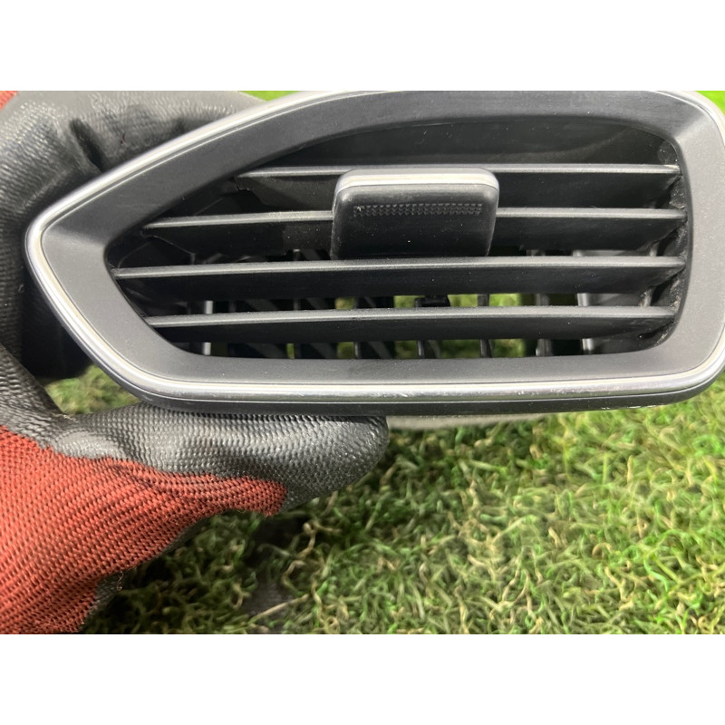 Дефлектор воздуховода (салон) Hyundai Santa Fe TM 2019 2.4GDI 97490S2000VCS