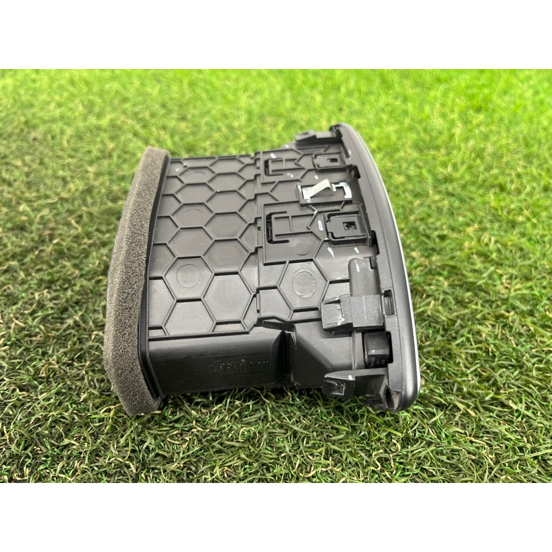 Дефлектор воздуховода (салон) Hyundai Santa Fe TM 2019 2.4GDI 97490S2000VCS