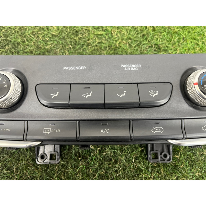 Блок управления климат-контролем (электрика / блок управления) Hyundai Santa Fe TM 2019 2.4GDI 97250S2AA0UMB