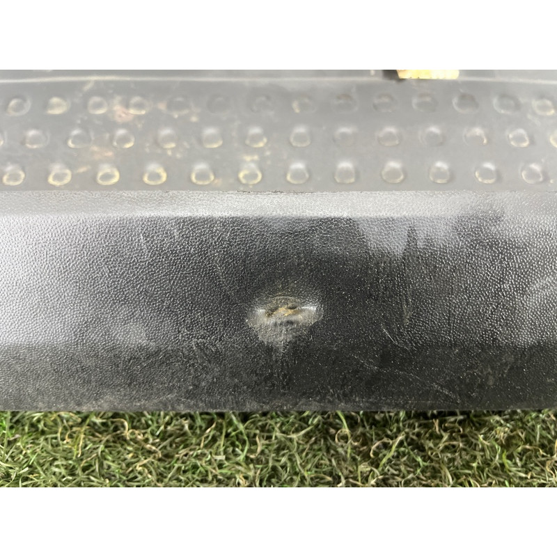 Накладка на бампер (кузов и элементы) Volkswagen Amarok 2H 2012 2.0 2H7807502B9B9