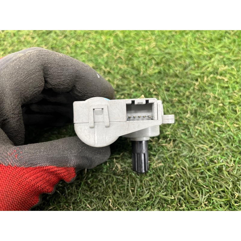 Привод заслонки отопителя (отопление и кондиционирование) Hyundai Santa Fe TM 2019 2.0 GDi Turbo 97161D7000