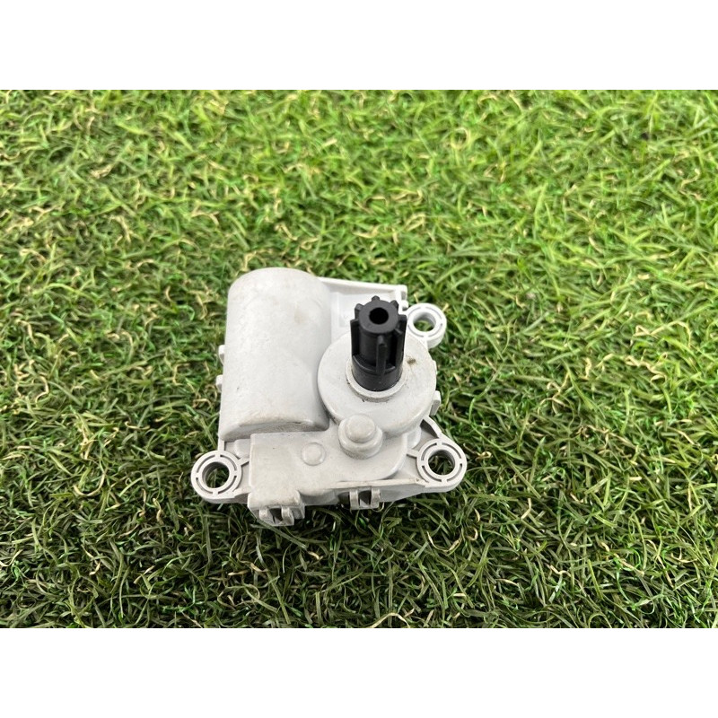 Привод заслонки отопителя (отопление и кондиционирование) Hyundai Santa Fe TM 2019 2.4GDI 97161D7000