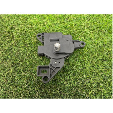 Привод заслонки отопителя