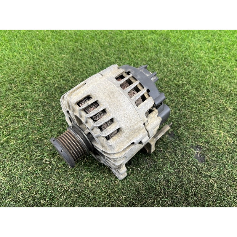 Генератор (электрика) Volkswagen Amarok 2H 2012 2.0 03L903023P