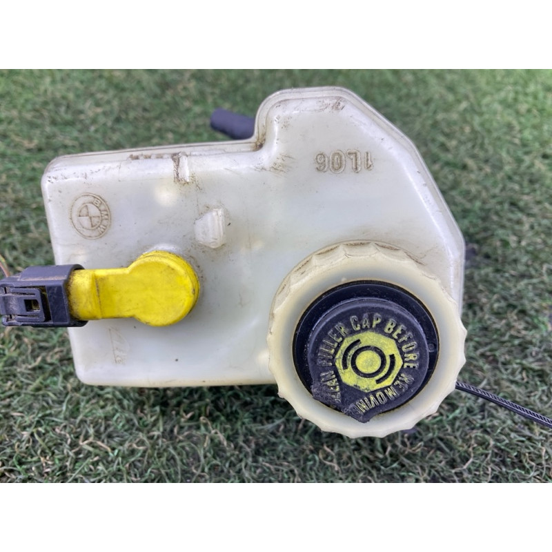 Бачок тормозной жидкости (тормозная система) BMW 3-series E46 2001 M54B30 34326751589