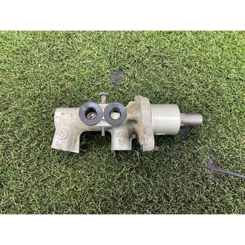 Главный тормозной цилиндр (тормозная система) BMW 3-series E46 2001 M54B30 34316751442