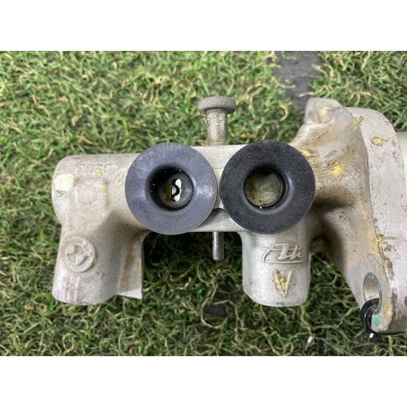 Главный тормозной цилиндр (тормозная система) BMW 3-series E46 2001 M54B30 34316751442