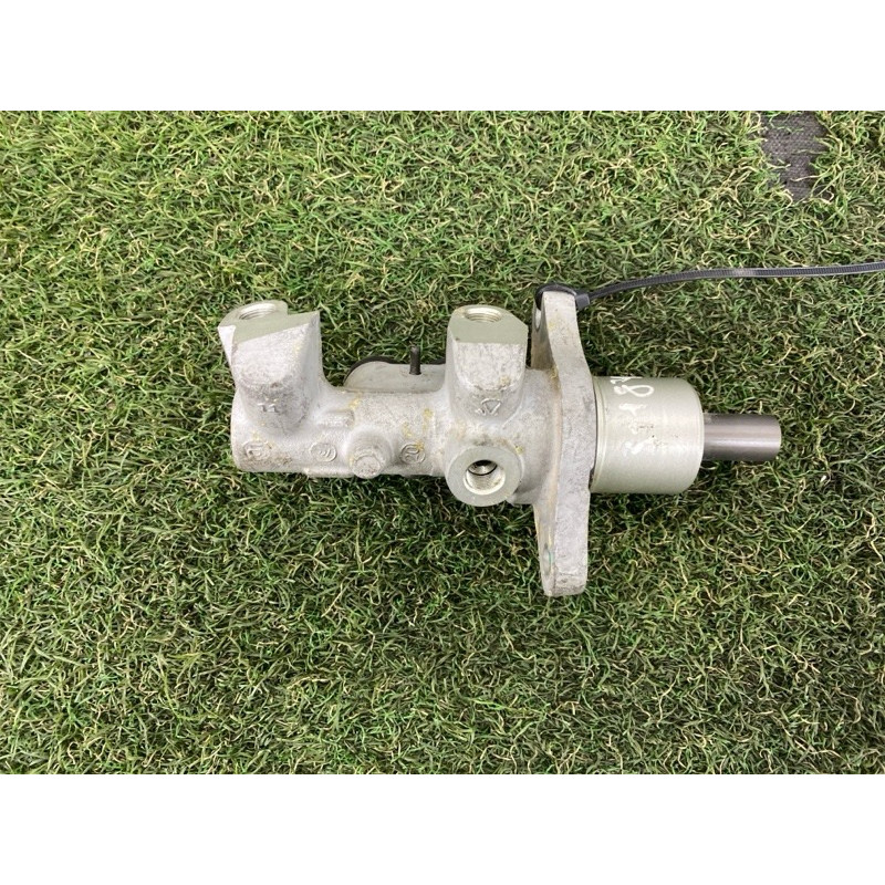 Главный тормозной цилиндр (тормозная система) BMW 3-series E46 2001 M54B30 34316751442