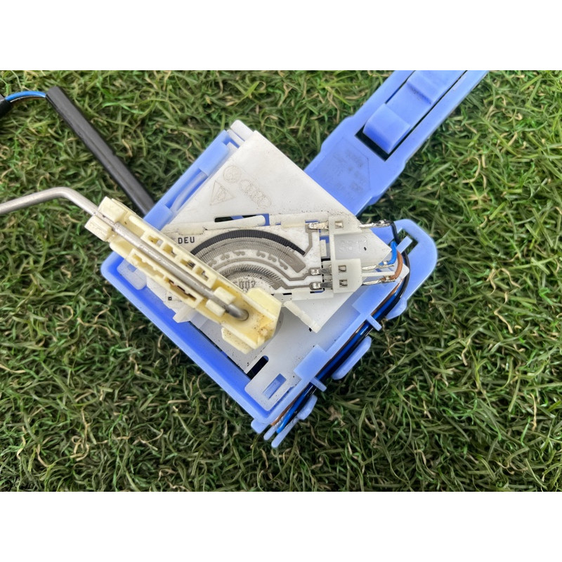 Датчик уровня топлива (электрика / датчики) Volkswagen Touareg II NF 2013 3.0 7P0919673B