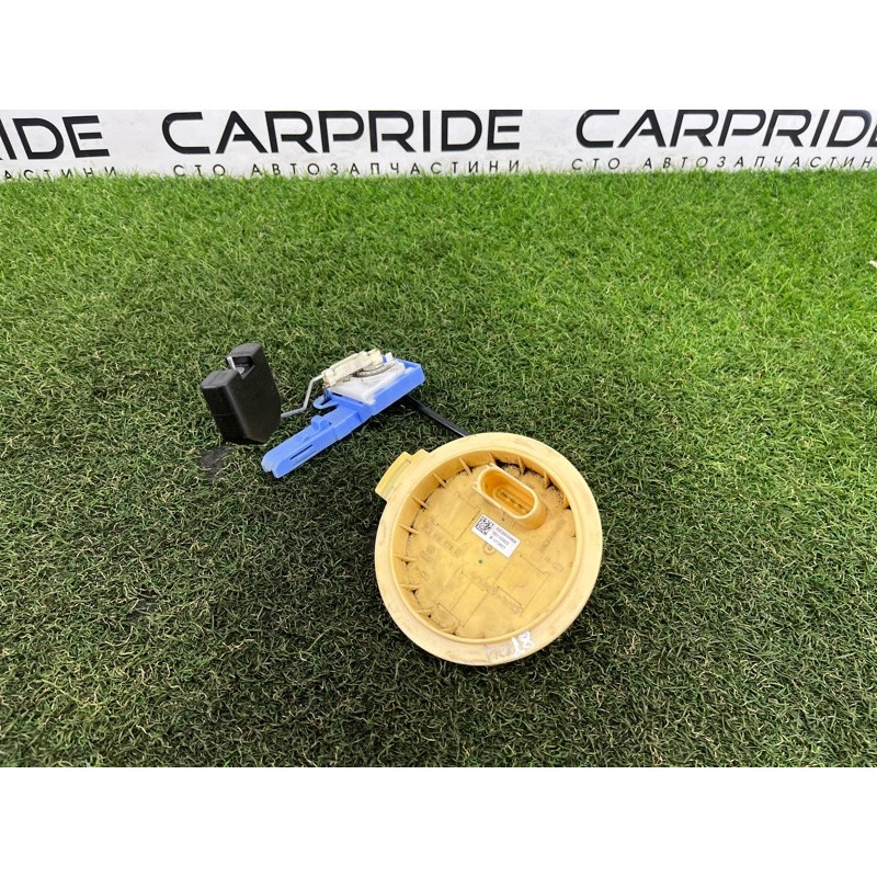 Датчик уровня топлива (электрика / датчики) Volkswagen Touareg II NF 2013 3.0 7P0919673