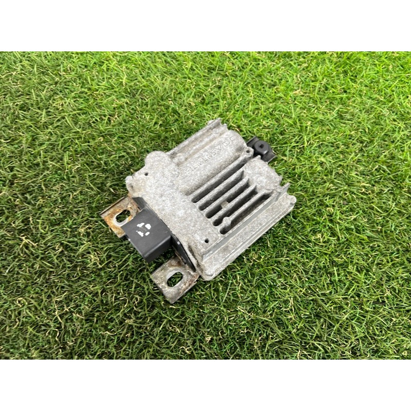 Блок управления топливным насосом (электрика / блок управления) Volkswagen Touareg II NF 2013 3.0 7P0906093B