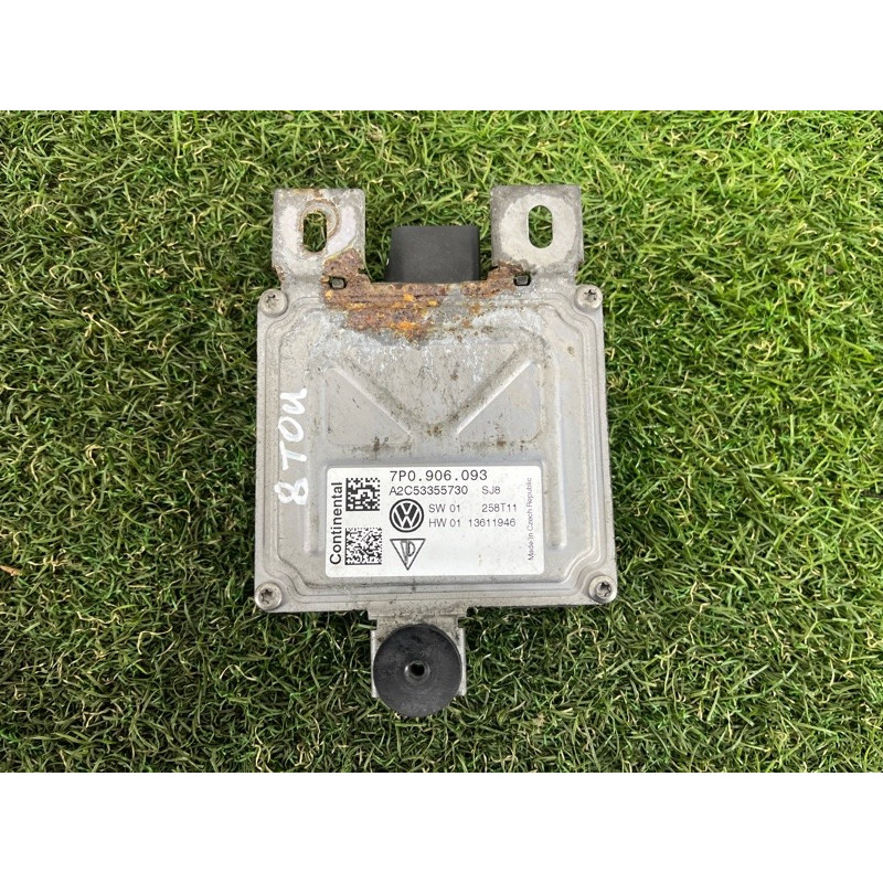 Блок управления топливным насосом (электрика / блок управления) Volkswagen Touareg II NF 2013 3.0 7P0906093B