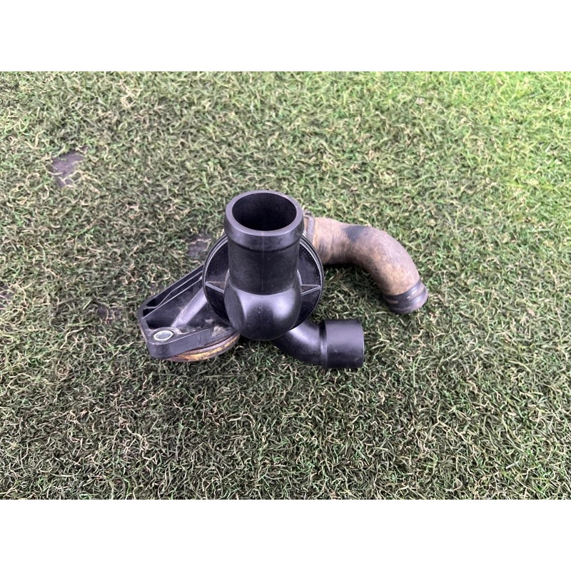 Термостат (система охлаждения) Volkswagen Amarok 2H 2012 2.0 03L121111AB