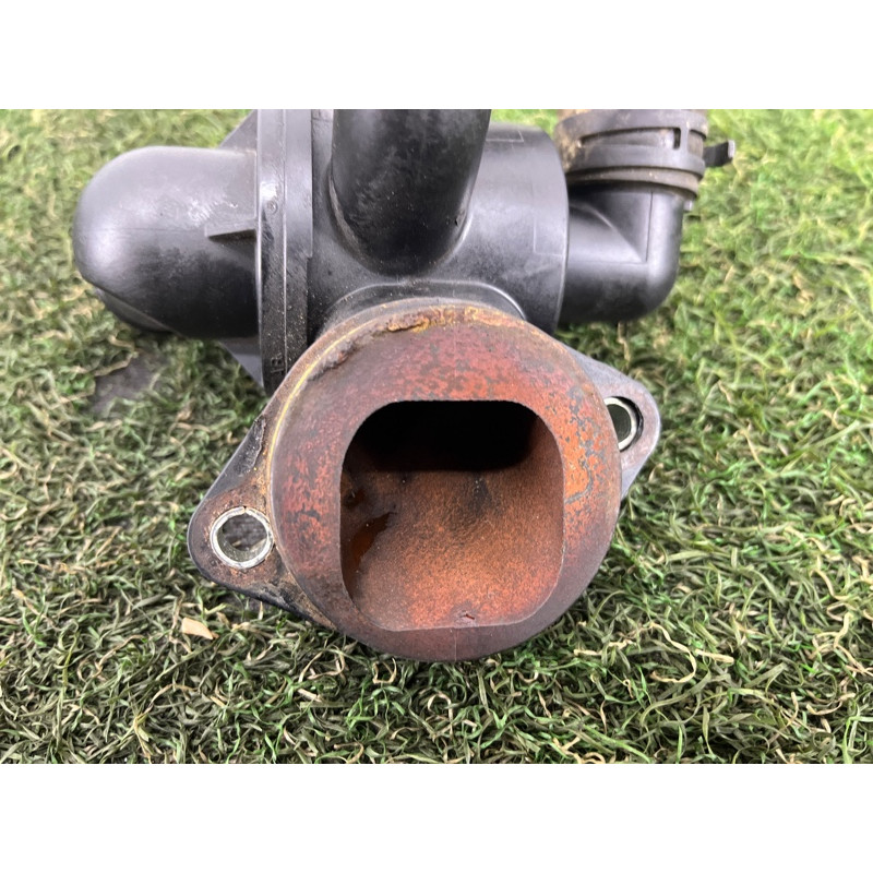 Термостат (система охлаждения) Volkswagen Amarok 2H 2012 2.0 03L121111AB