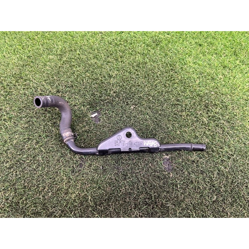 Трубка системы охлаждения (система охлаждения) Volkswagen Amarok 2H 2012 2.0 2H0121065AT