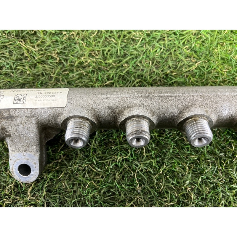 Топливная рампа (топливная система) Volkswagen Amarok 2H 2012 2.0 03L130089K