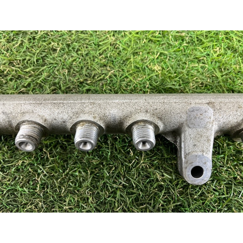 Топливная рампа (топливная система) Volkswagen Amarok 2H 2012 2.0 03L130089K