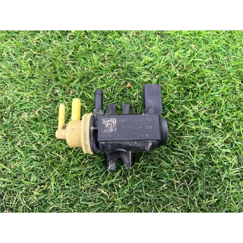 Вакуумный клапан (двигатель и элементы) Volkswagen Amarok 2H 2012 2.0 1K0906627B