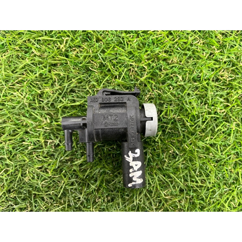 Вакуумный клапан (двигатель и элементы) Volkswagen Amarok 2H 2012 2.0 1K0906283A