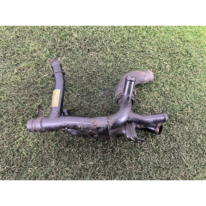 Трубка системы охлаждения (система охлаждения) Volkswagen Amarok 2H 2012 2.0 03L121049G