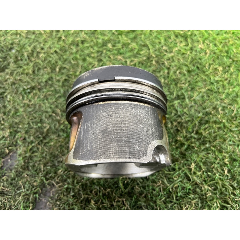 Поршень (двигатель и элементы) Volkswagen Amarok 2H 2012 2.0 03L107065N001