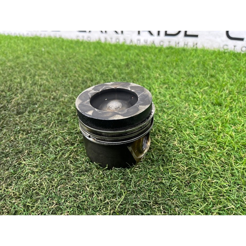 Поршень (двигатель и элементы) Volkswagen Amarok 2H 2012 2.0 03L107065N001