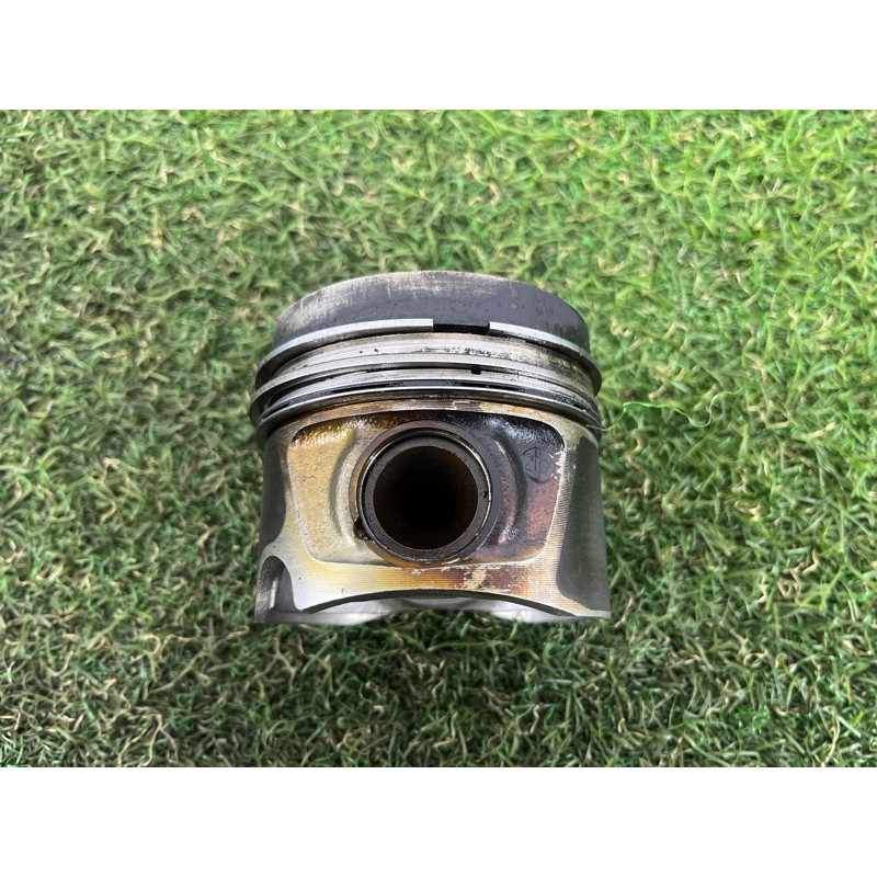 Поршень (двигатель и элементы) Volkswagen Amarok 2H 2012 2.0 03L107065N001