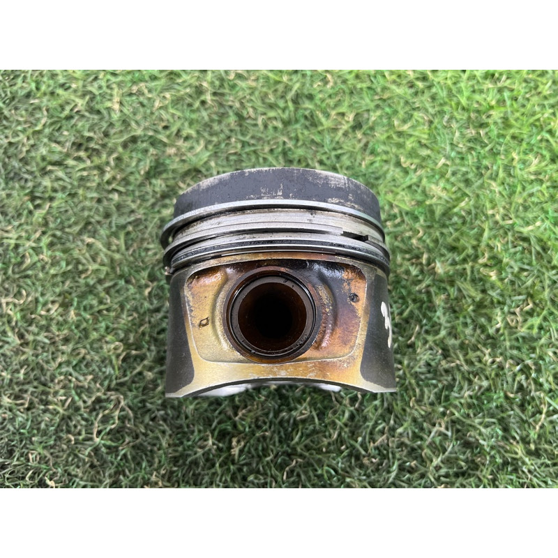 Поршень (двигатель и элементы) Volkswagen Amarok 2H 2012 2.0 03L107065N001