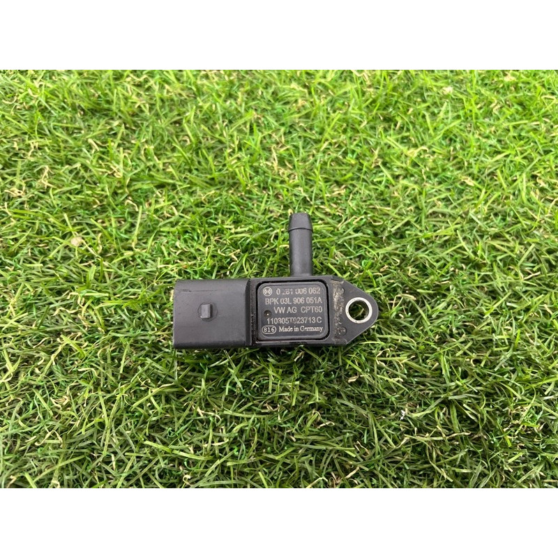 Датчик давления (электрика / датчики) Volkswagen Amarok 2H 2012 2.0 03L906051A
