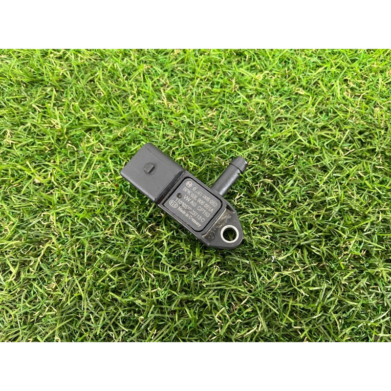 Датчик давления (электрика / датчики) Volkswagen Amarok 2H 2012 2.0 03L906051A