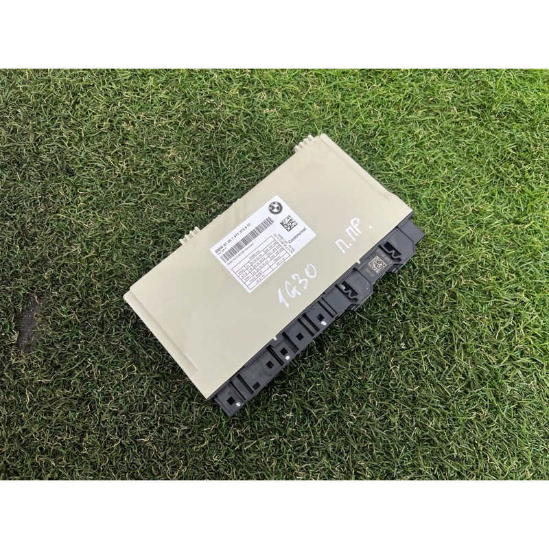 Блок управління сидінням (електрика / блок управління) BMW 5-series G30 2017 2.0 B46B20 61357471370