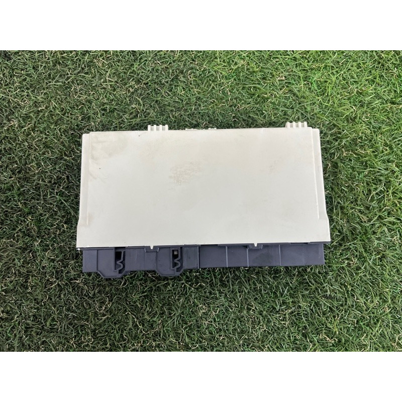 Блок управління сидінням (електрика / блок управління) BMW 5-series G30 2017 2.0 B46B20 61357471370