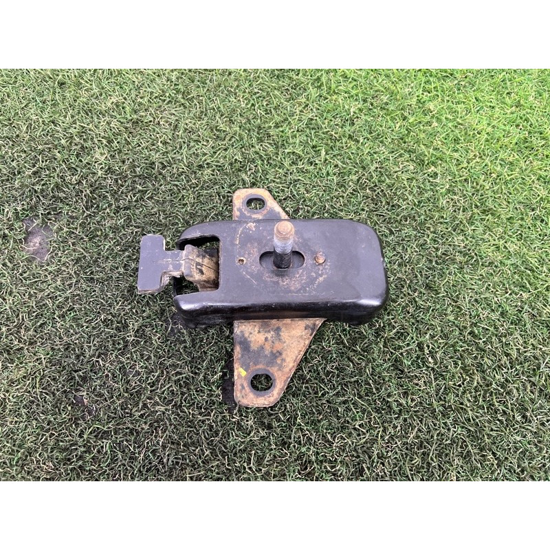 Подушка двигателя (двигатель и элементы) Volkswagen Amarok 2H 2012 2.0 2H0199256A