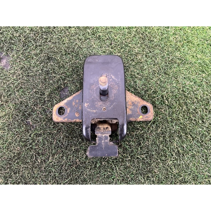 Подушка двигателя (двигатель и элементы) Volkswagen Amarok 2H 2012 2.0 2H0199256A