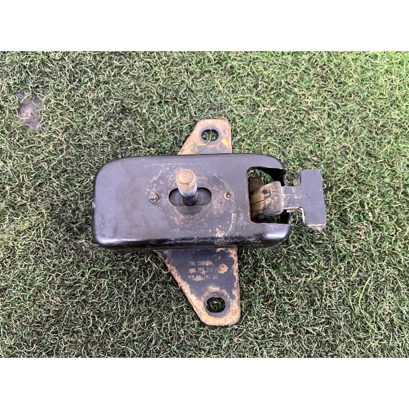 Подушка двигателя (двигатель и элементы) Volkswagen Amarok 2H 2012 2.0 2H0199256A