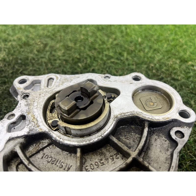 Вакуумный насос (тормозная система) Volkswagen Amarok 2H 2012 2.0 03L145100H