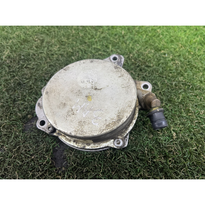 Вакуумный насос (тормозная система) Volkswagen Amarok 2H 2012 2.0 03L145100H