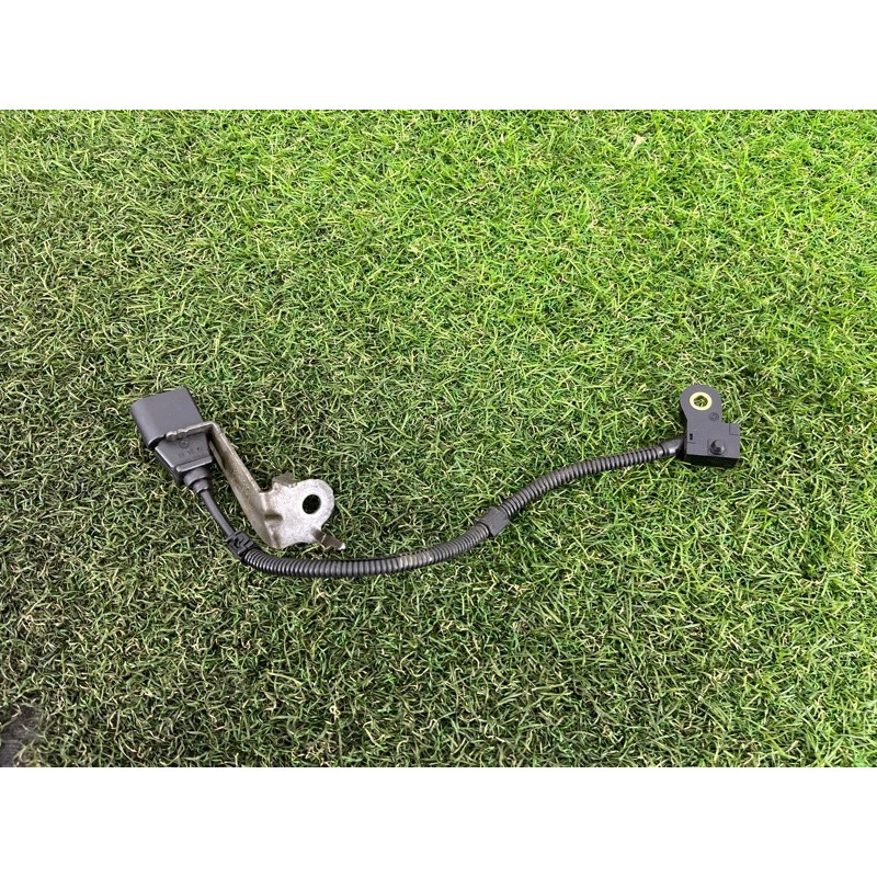 Датчик положения распредвала (электрика двигателя) Volkswagen Amarok 2H 2012 2.0 03L957147A