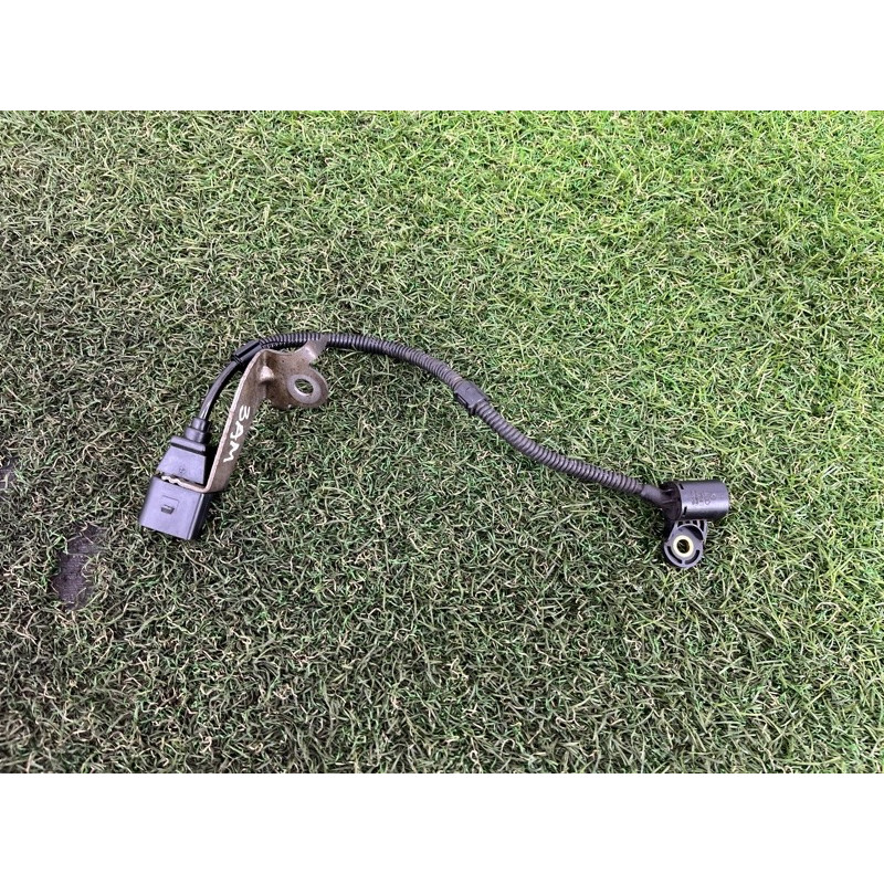 Датчик положения распредвала (электрика двигателя) Volkswagen Amarok 2H 2012 2.0 03L957147A