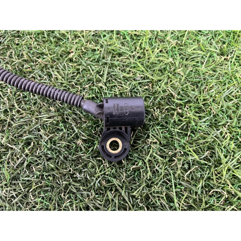 Датчик положения распредвала (электрика двигателя) Volkswagen Amarok 2H 2012 2.0 03L957147A