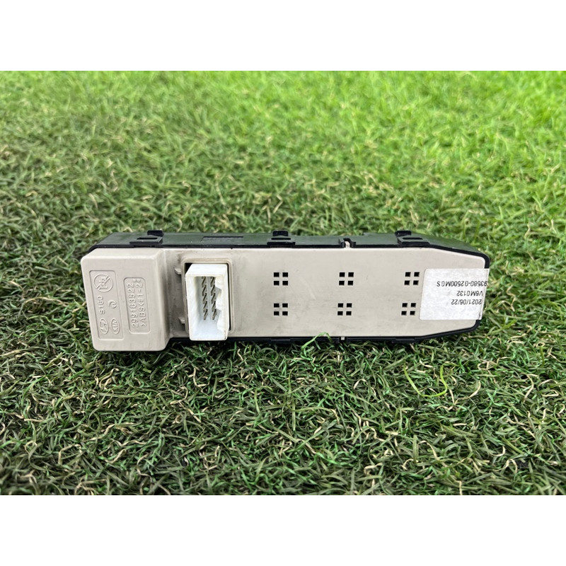 Блок кнопок (электрика / кнопки) Hyundai Ioniq AE 2021 1.6 Hybrid 93580G2500MGS