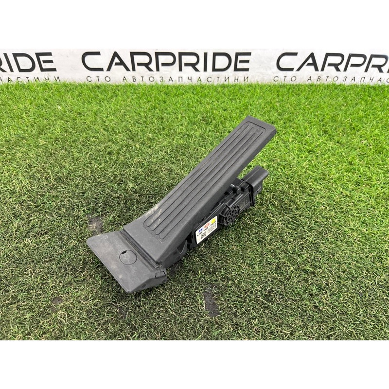 Педаль газа (электрика двигателя) Hyundai Santa Fe TM 2019 2.4GDI 32700D4100