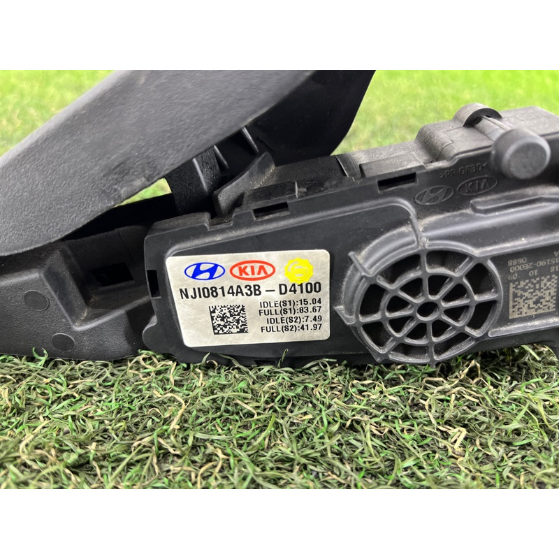 Педаль газа (электрика двигателя) Hyundai Santa Fe TM 2019 2.4GDI 32700D4100