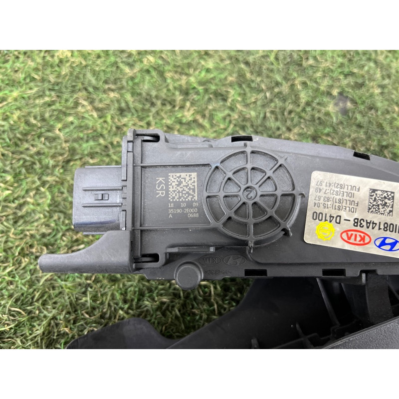 Педаль газа (электрика двигателя) Hyundai Santa Fe TM 2019 2.4GDI 32700D4100