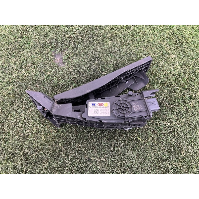 Педаль газа (электрика двигателя) Hyundai Santa Fe TM 2019 2.4GDI 32700D4100