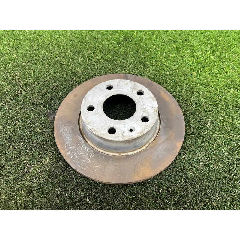 Тормозной диск (тормозная система) Volkswagen Passat B7 2016 1.8 561615601A