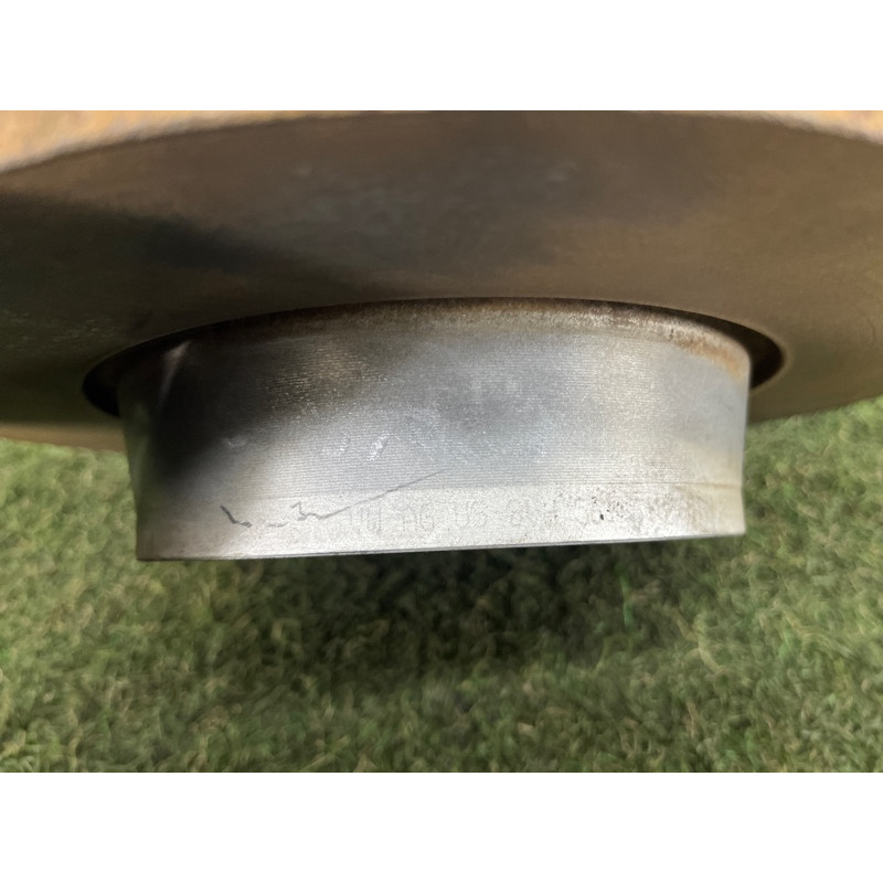 Тормозной диск (тормозная система) Volkswagen Passat B7 2016 1.8 561615601A