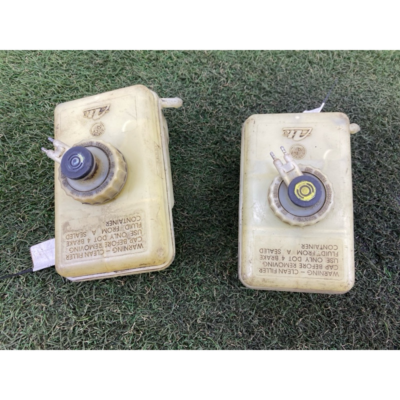 Бачок тормозной жидкости (тормозная система) BMW 3-series E36 34321162263