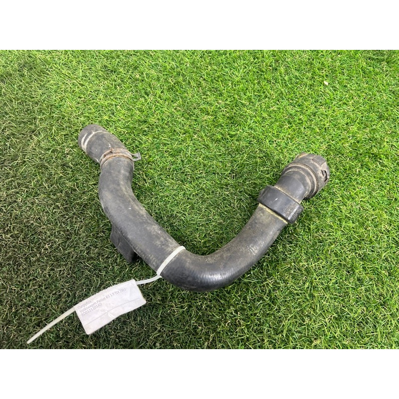 Патрубок (система охлаждения) Volkswagen Passat B5 2003 1.9 TDI 8D0121101AD